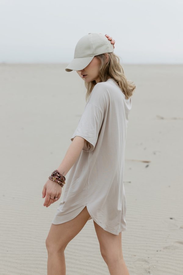 T-shirt dress beige - obrazek 3