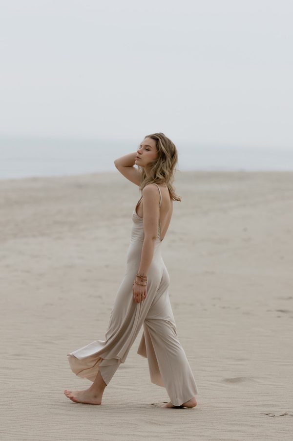 Overall beige - obrazek 3