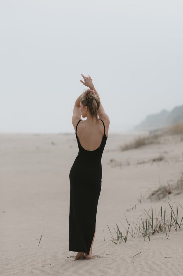Backless long - obrazek 3