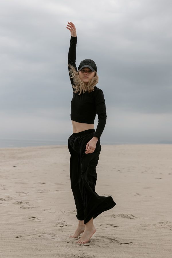 Crop black - obrazek 3