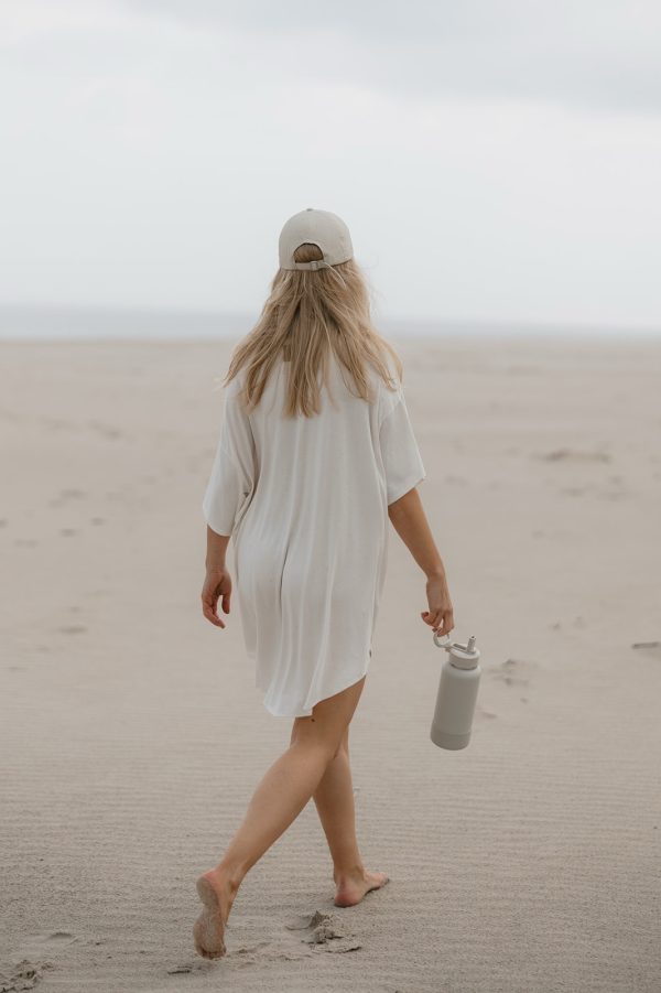 T-shirt dress off - obrazek 3