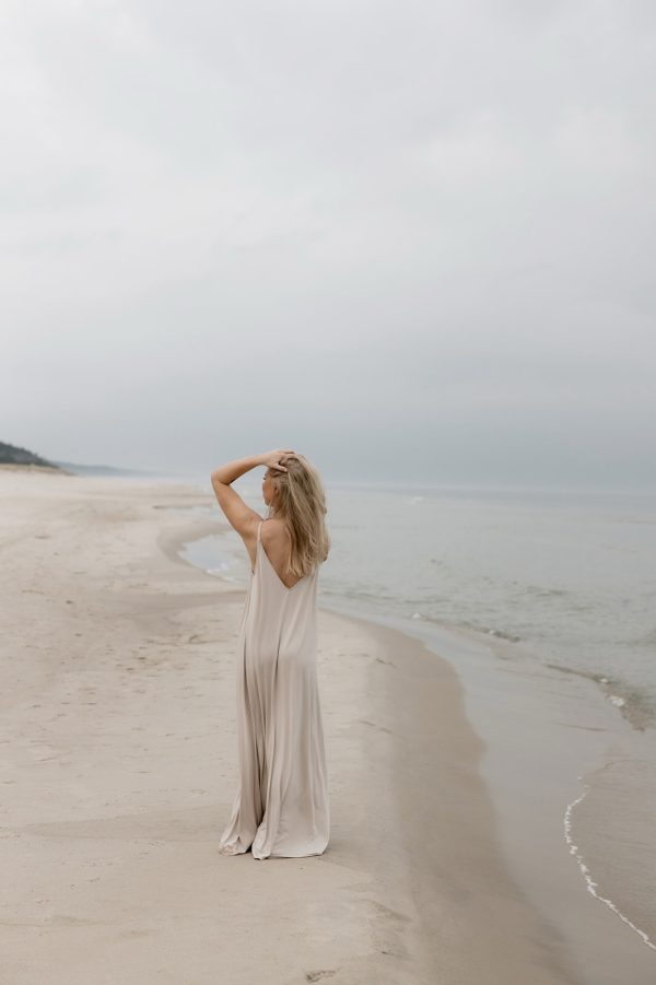 Less is more beige - obrazek 2