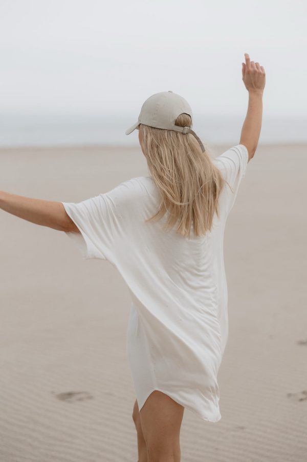 T-shirt dress off
